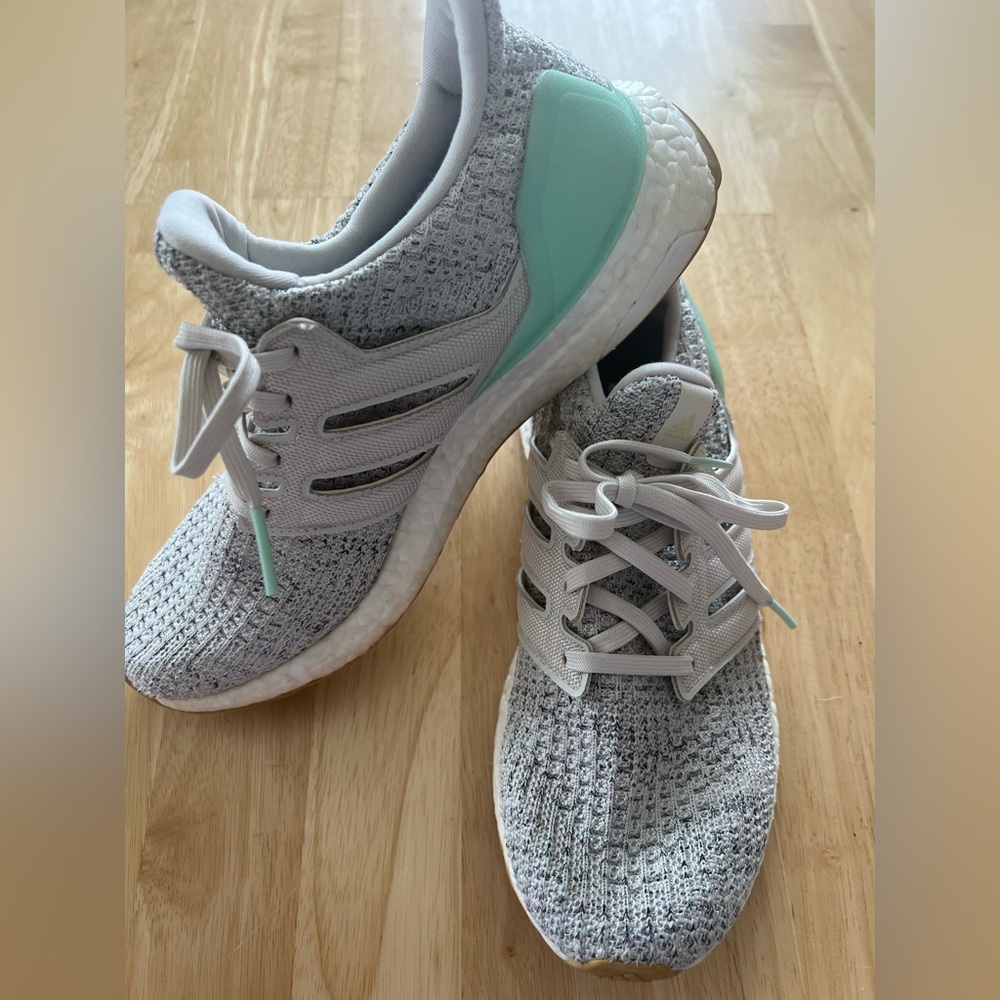 Adidas Ultraboost 4.0 Carbon Mint - Picture 2 of 4